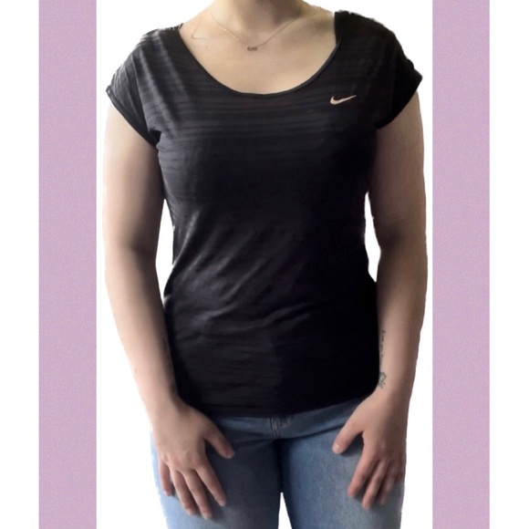 Nike Black Workout Shirt - Picture 3 of 5